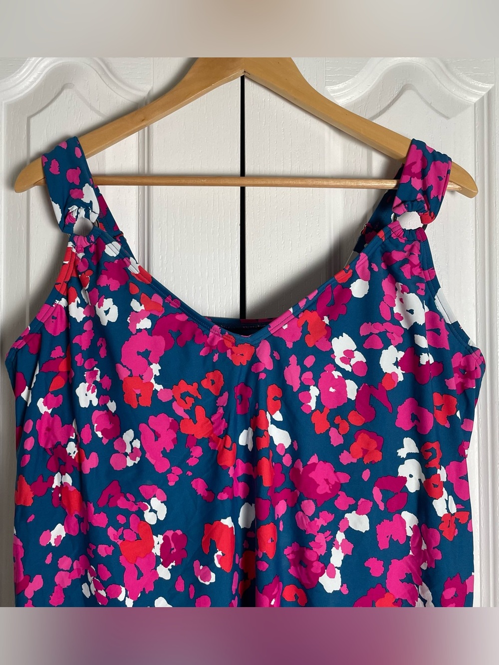 Birdsong Midnight Poppy Tankini Swim Top Women’s 18 Colorful Built in Underwire - Picture 2 of 11